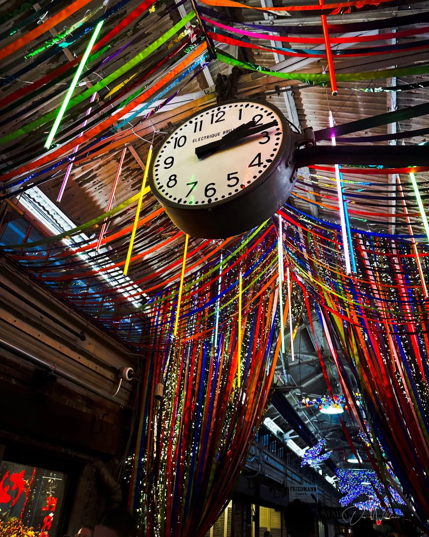 Clock with color ribbons